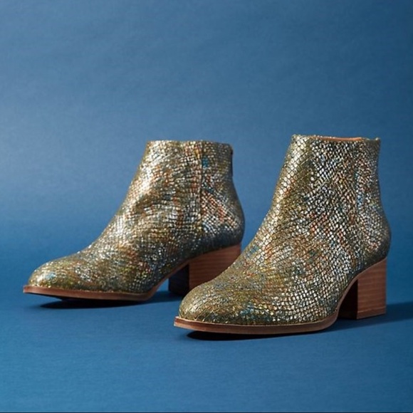 seychelles snakeskin booties